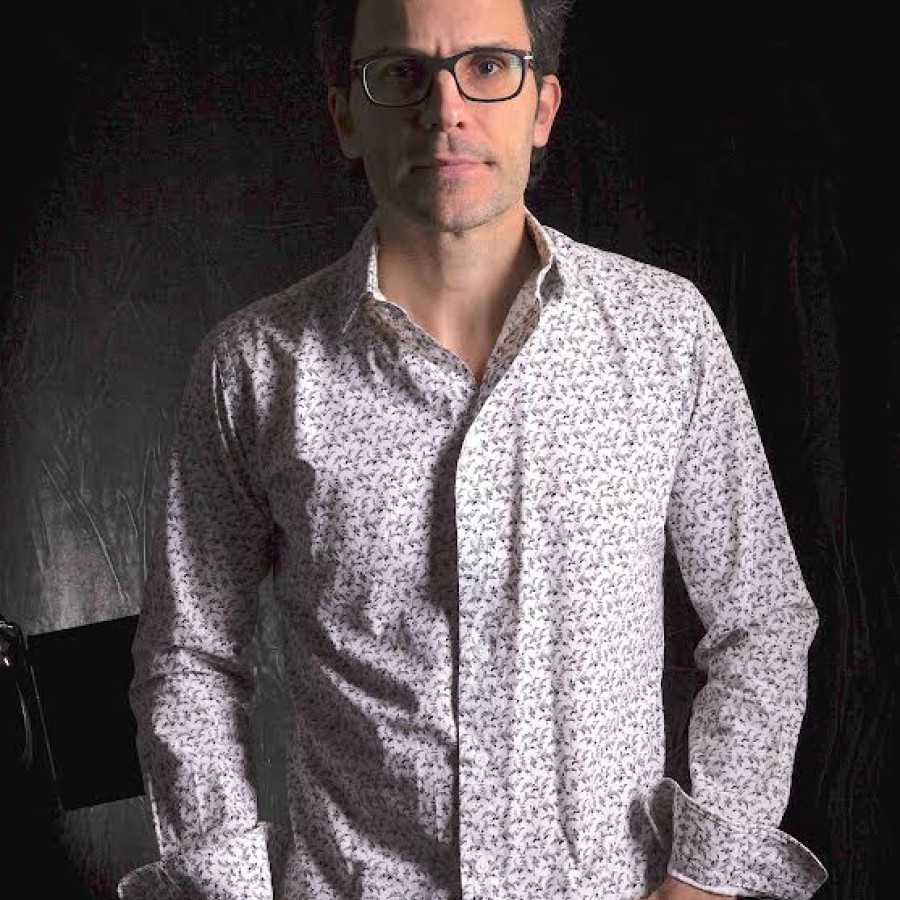 Anthony Michelli Headshot