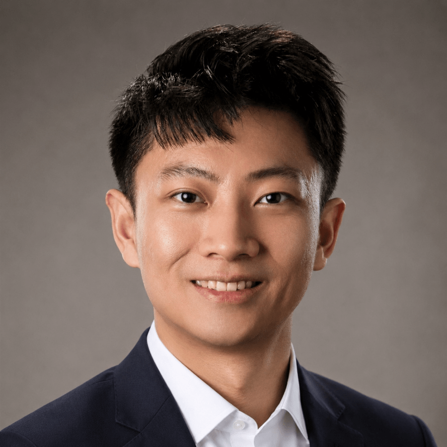 Xuchen Guo headshot