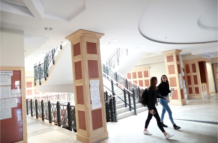 Students Walking through the Main Floor of the Physical Sciences Centre.