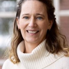 Headshot of Lorena Brothers 